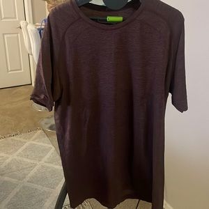 Men’s large maroon lululemon metal vent tech t-shirt.